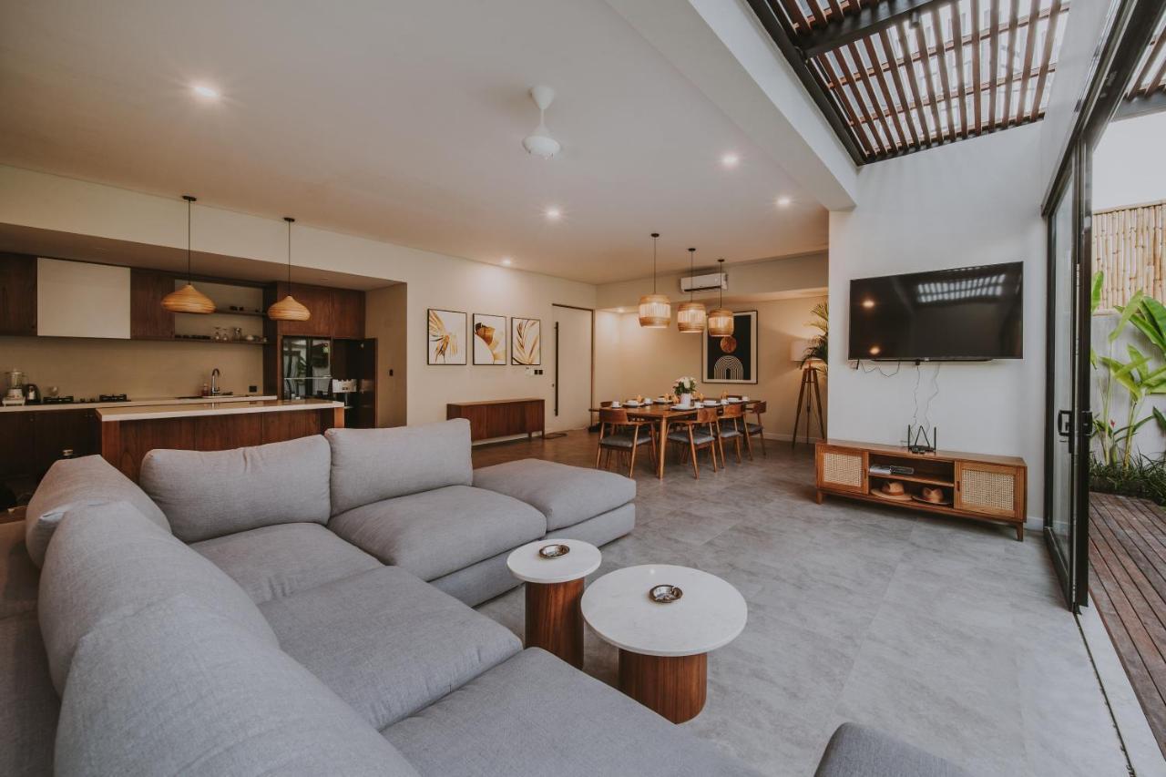 קנגו New 4 Bedroom 5 Min Walk To Berawa Beach Enclosed Livng מראה חיצוני תמונה